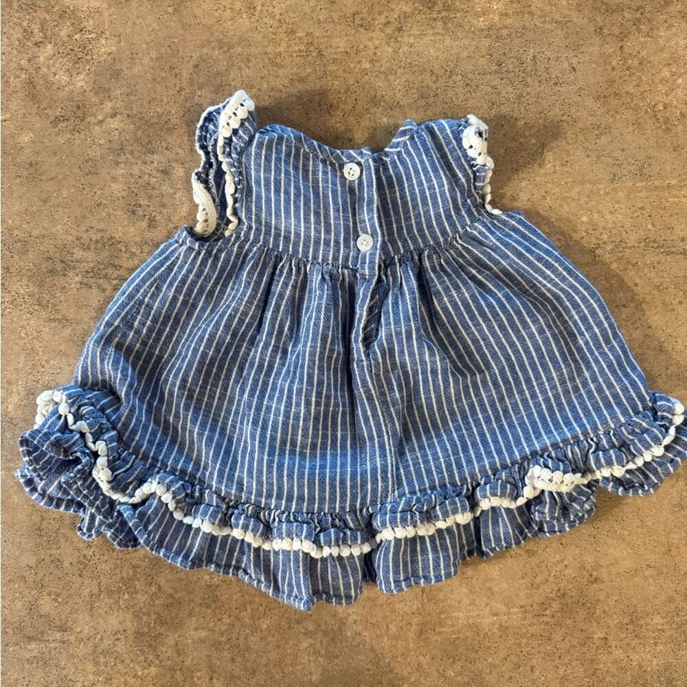 Good Lad - Adorable Blue and White Striped Dress with Daisy Accents, Size 12M - Picture 4 of 5